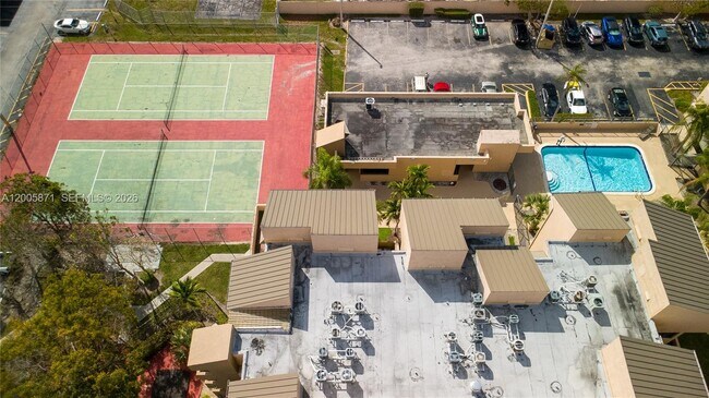 Building Photo - 10500 SW 108th Ave