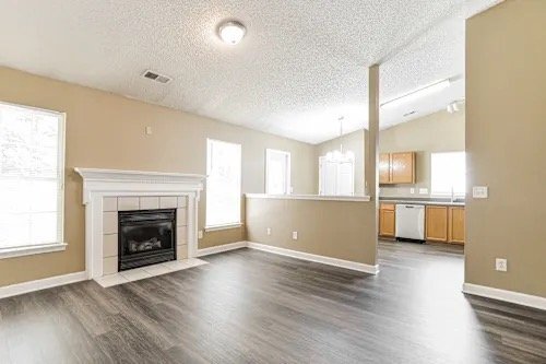 Building Photo - 848 Anchor Way NE