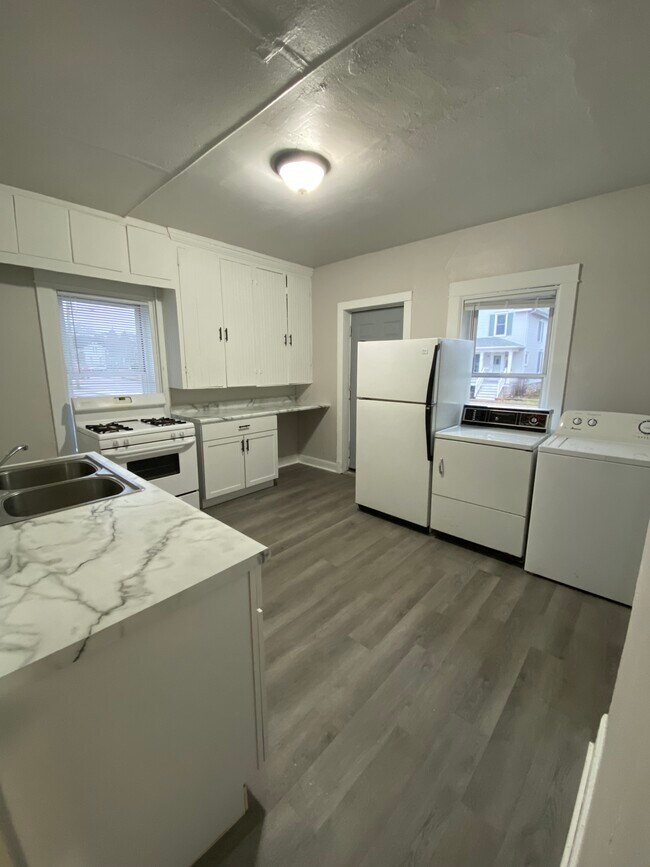 546 Ceape Ave 546 Ceape Ave Oshkosh WI 54901 Apartment Finder