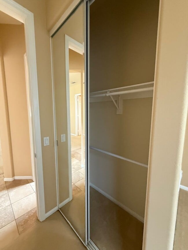 Building Photo - Apple Valley Estates- Gated Community- Beautiful 4 Bedrooms, 3 Bathrooms