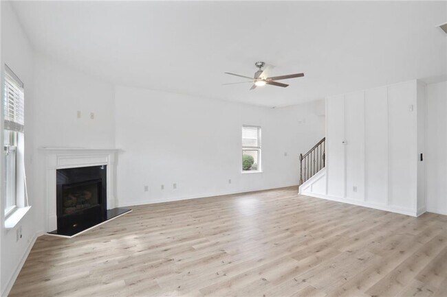 Building Photo - 2528 Morgan Chase Dr