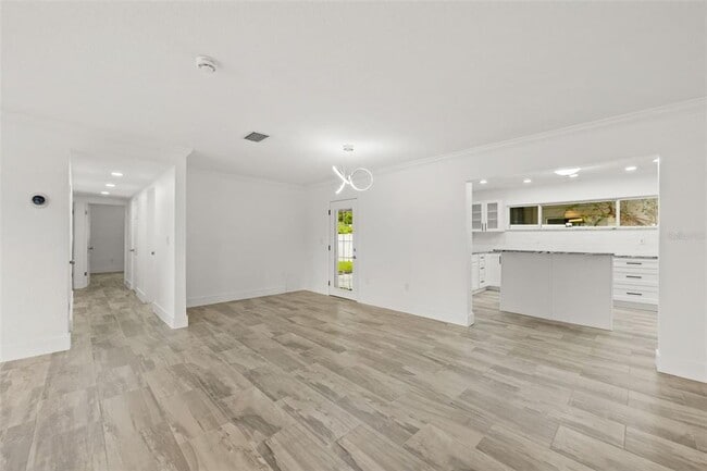 Building Photo - 5301 Venetian Blvd NE