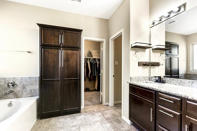 Building Photo - 3414 Boquillas Ct