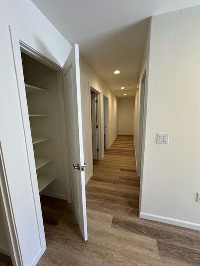 Building Photo - 2445 S Clovis Place-