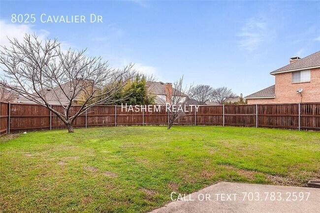 Building Photo - 8025 Cavalier Dr