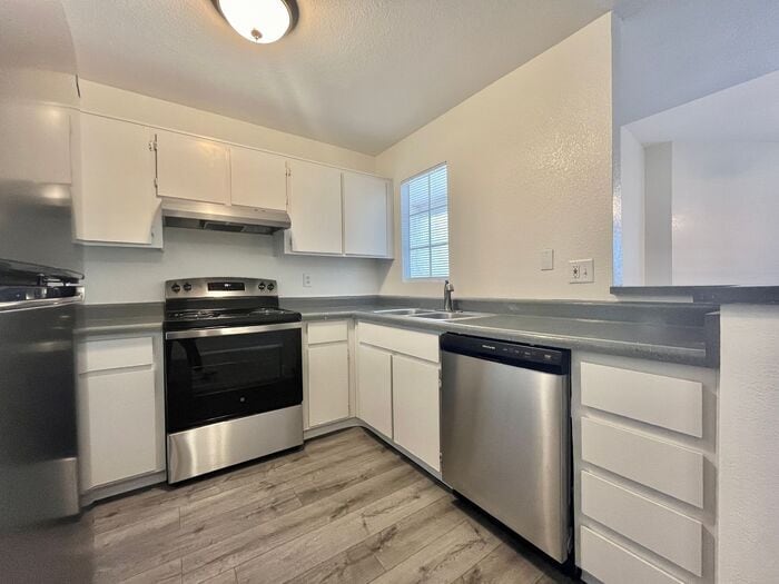 Building Photo - 16818 N 56th St