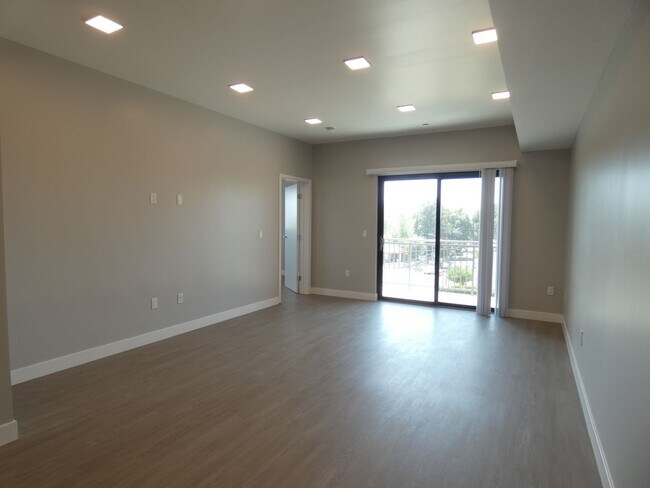 Building Photo - 11671 Erwin St