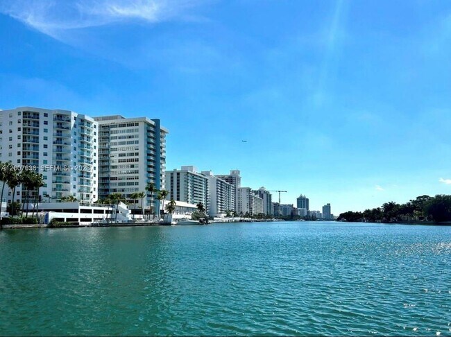 Building Photo - 5838 Collins Ave