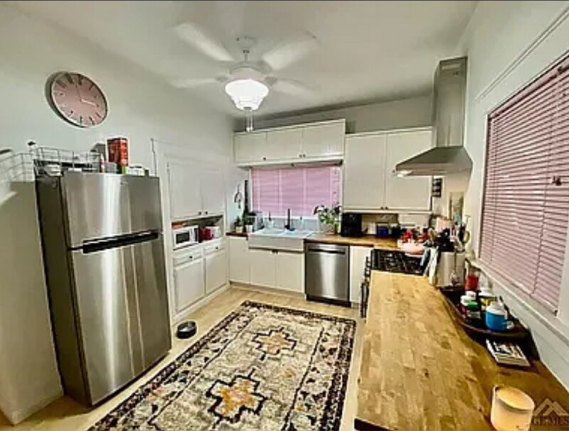 Building Photo - 1725 Maple Ave