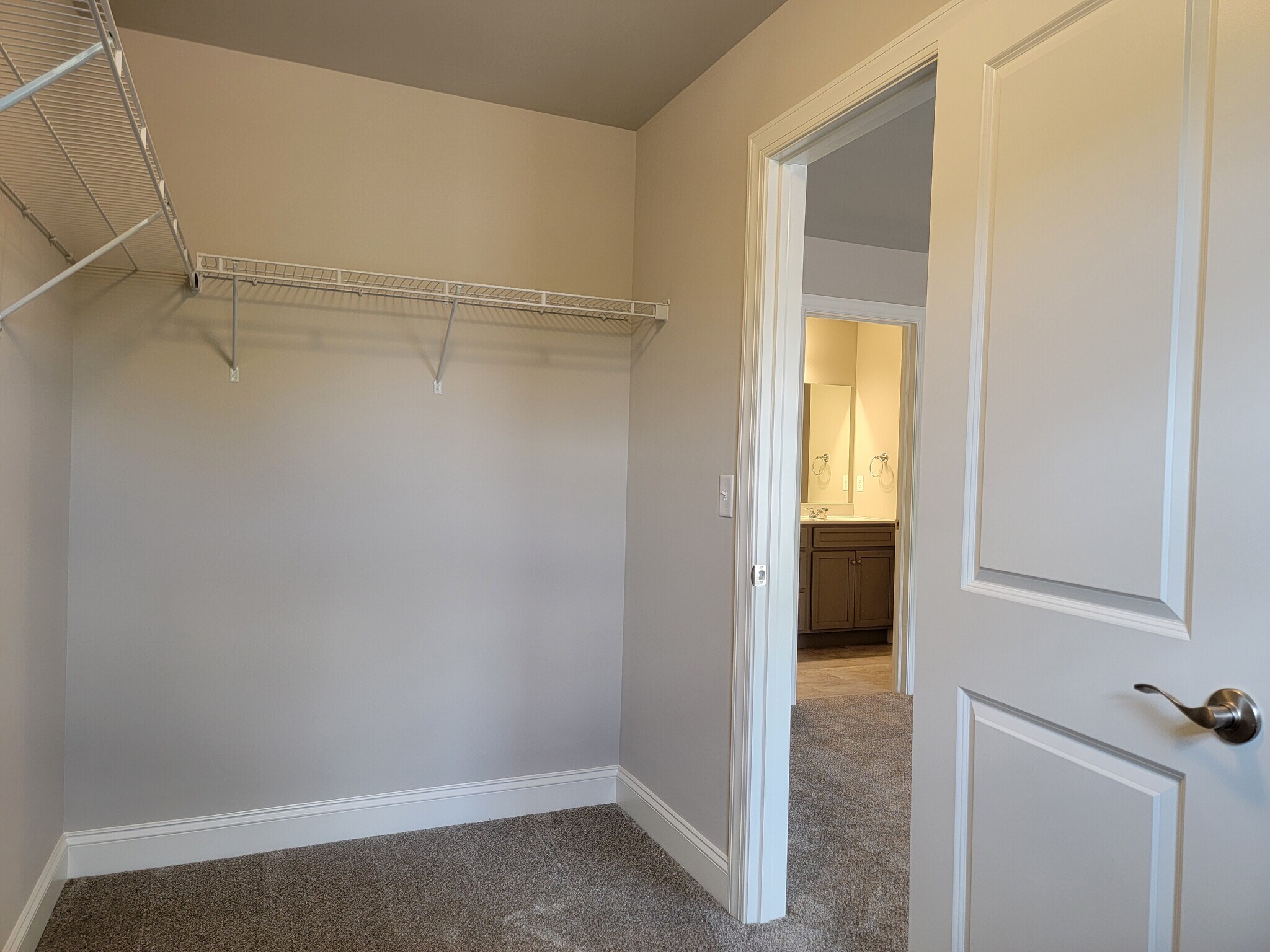 Building Photo - 256 Sage Blvd