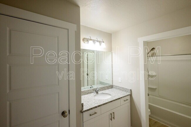 Building Photo - 8078 N Clydesdale Dr