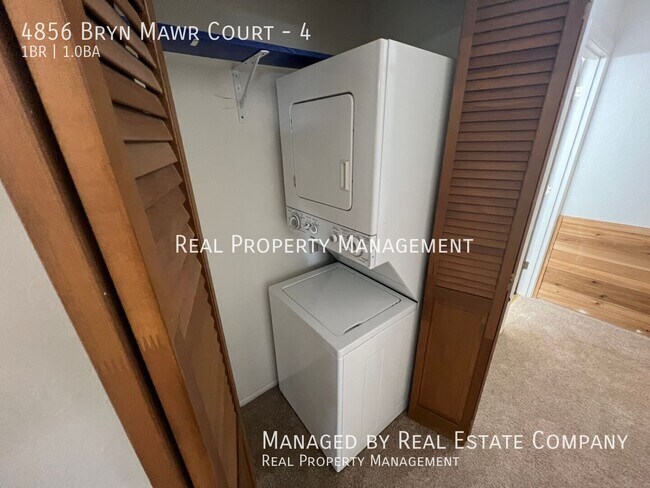 Building Photo - 4856 Bryn Mawr Ct
