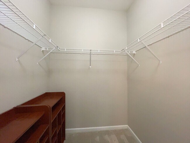 Building Photo - 2196 Eisenhower Ave