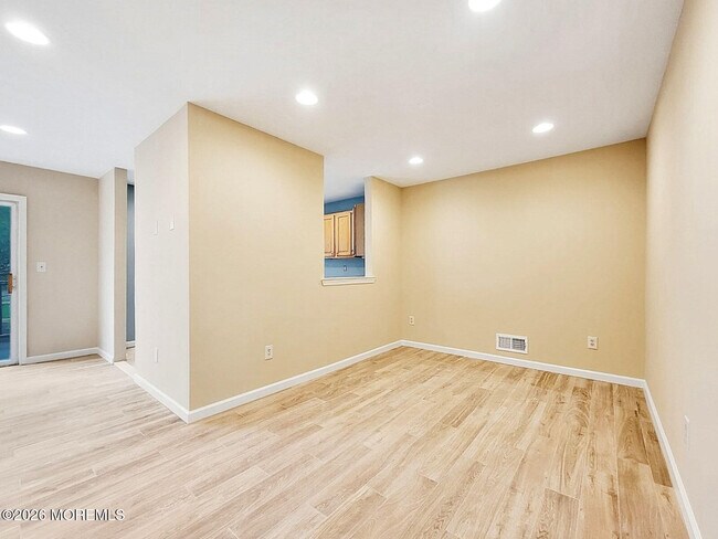 Building Photo - 29 Heron Ct