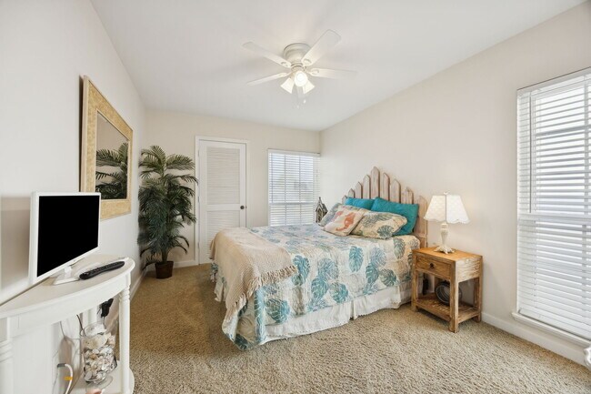 Building Photo - 695 Ponte Vedra Blvd