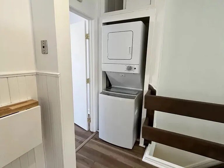 Building Photo - 1544 McKean St