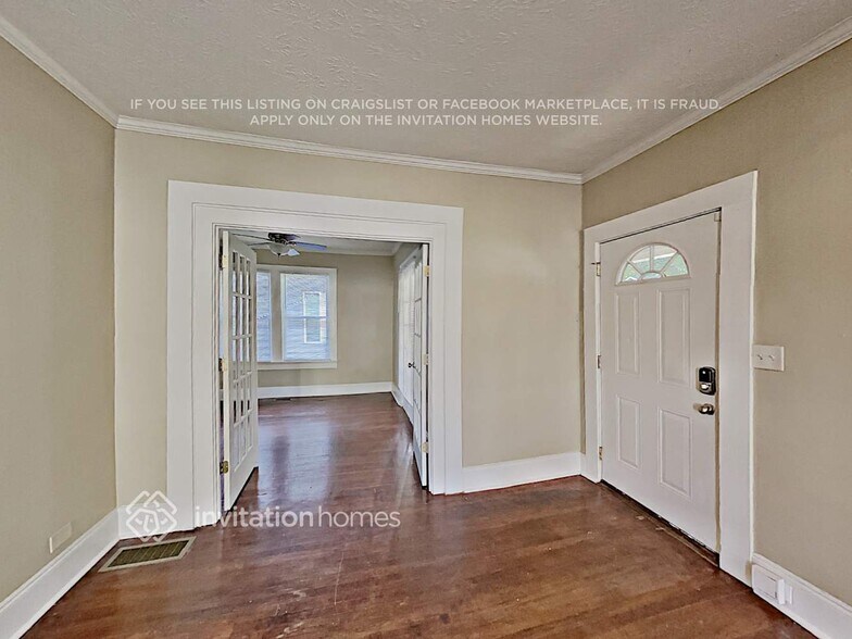 Building Photo - 1125 Boulevard Dr SE