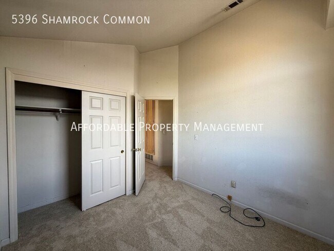 Building Photo - 5396 Shamrock Common
