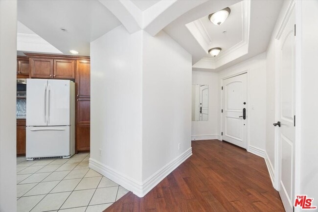 Building Photo - 12026 Hoffman St