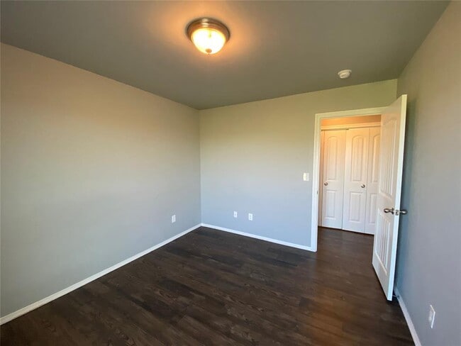 Building Photo - 491 Washington Ave NW