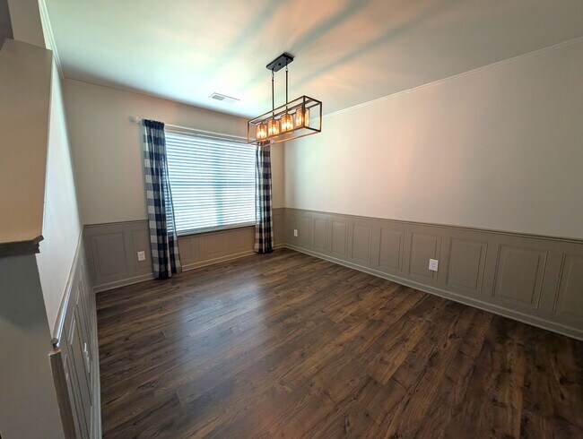 Building Photo - Charming home located in the Apple Creek Community in Dallas NC!