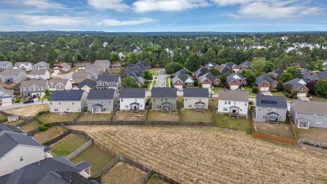 Building Photo - 300 Barony Pl Dr