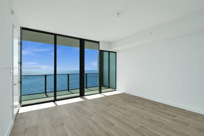 Building Photo - 900 N Ocean Blvd