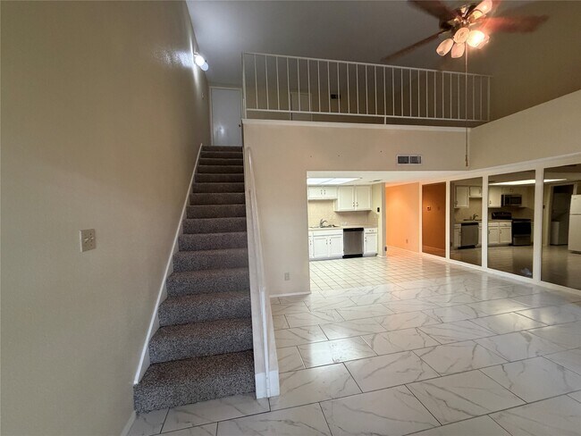 Building Photo - 14777 Wunderlich Dr