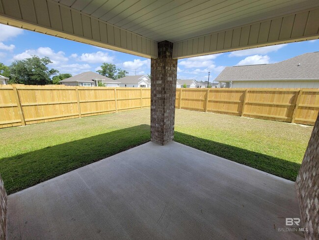 Building Photo - 14693 Dayton Cir