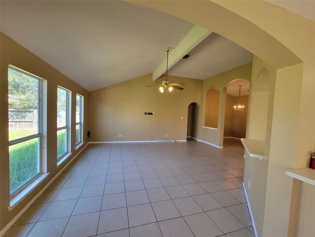 Building Photo - 3934 Camelia Glen Ln