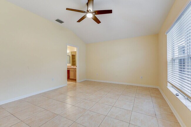 Building Photo - 19332 Everton Pl