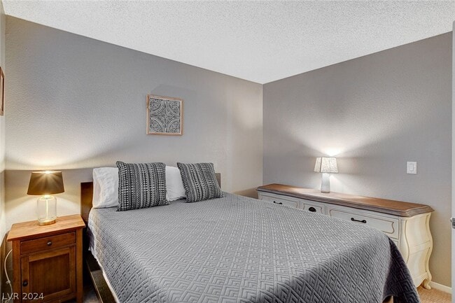 Building Photo - 1147 Overture Dr