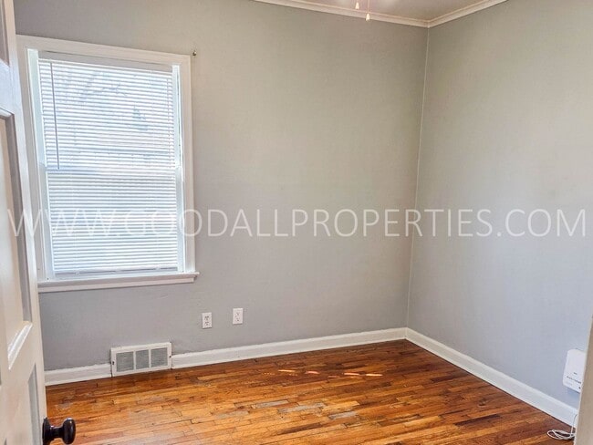 Building Photo - Charming 2 bedroom 1 bath home in Beaverdale area!