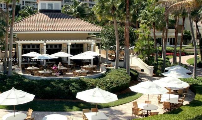 Building Photo - 711 Crandon Blvd