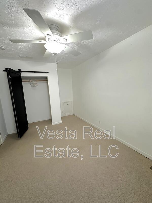 Building Photo - 606 Cullom St