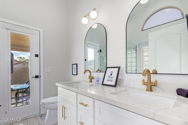 Building Photo - 16019 W Linden St