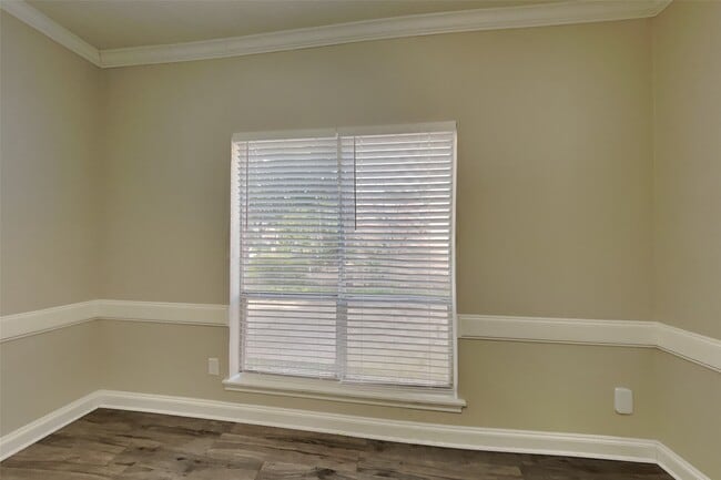 Building Photo - 12127 Rocky Lake Dr