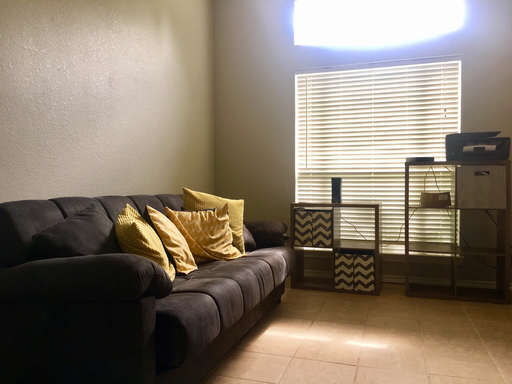 Building Photo - 5524 Glenview Ln