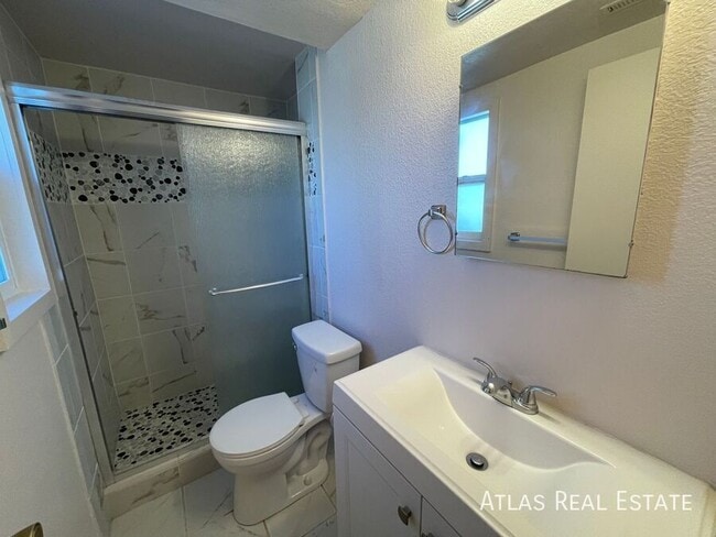 Building Photo - 4435 S Anjelina Cir
