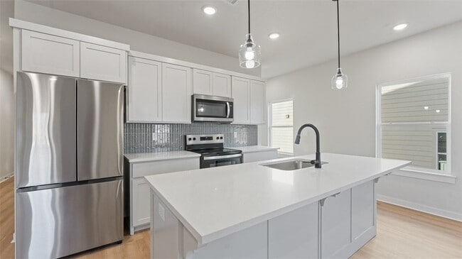 Building Photo - 1707 Cuppett Cir