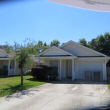 Building Photo - 5927 Bilek Dr