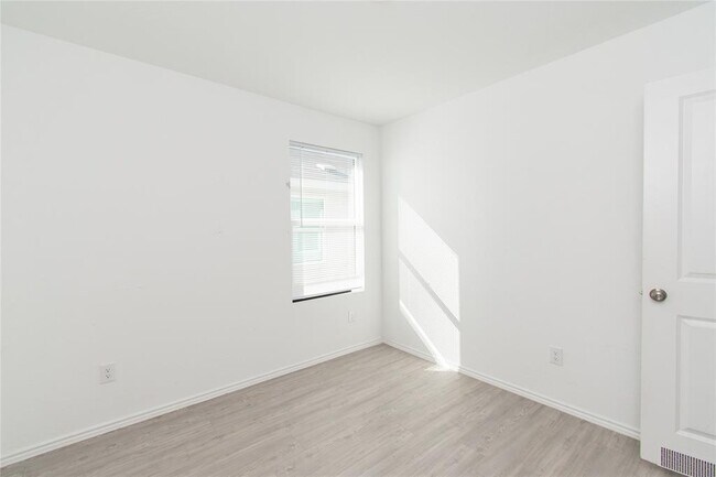 Building Photo - 5812 San Geronimo