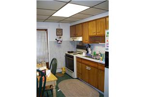  - 10 E Catawissa St