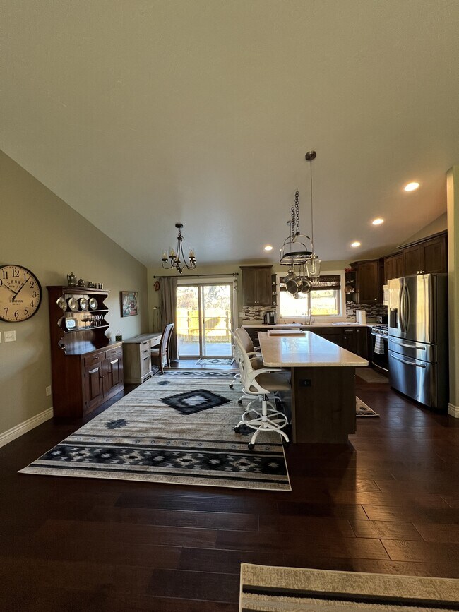 Building Photo - 4782 Hot Spgs Rd