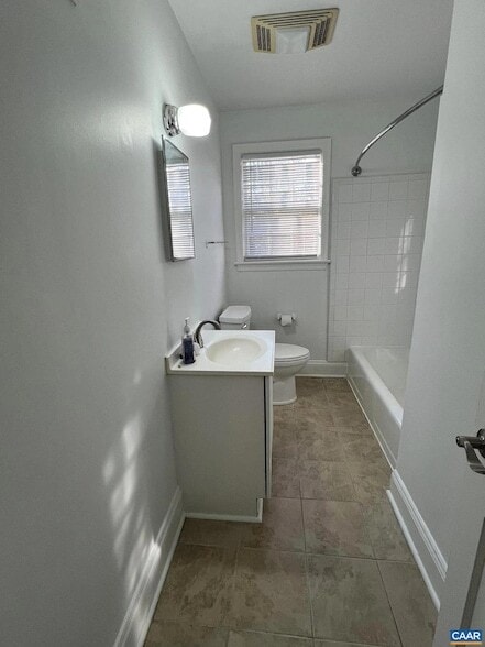 Building Photo - 1545 Rugby Ave