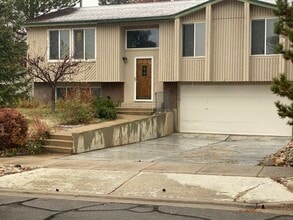 Building Photo - 2333 Cliff Swallow Dr