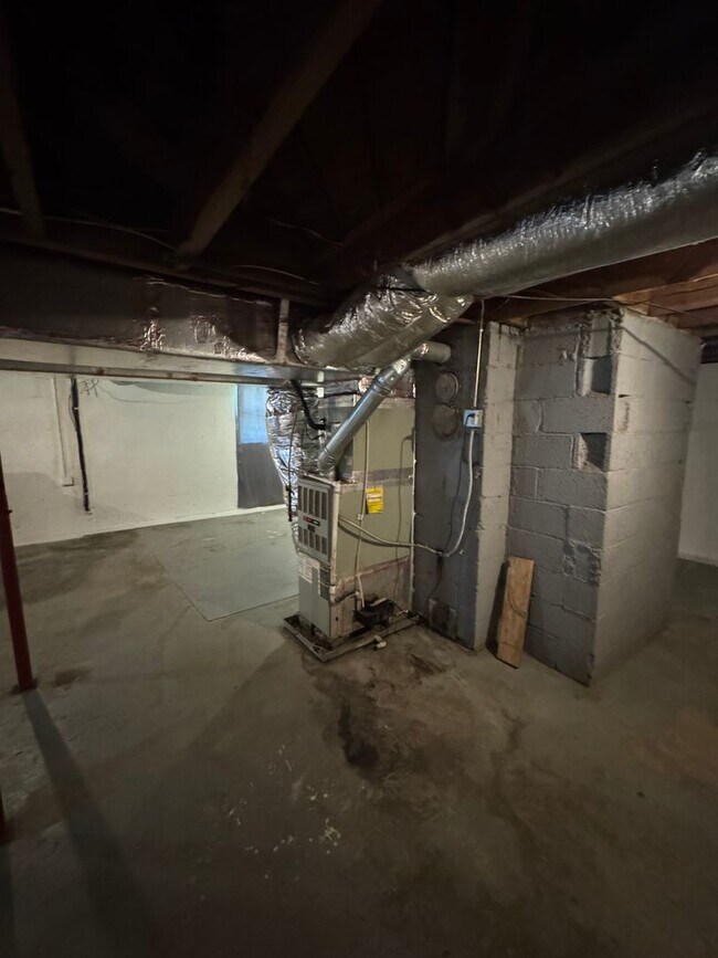 Building Photo - 829 Montclair Cir NW