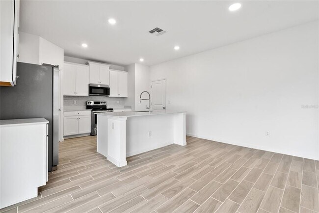 Building Photo - 9326 SW 57th Ter