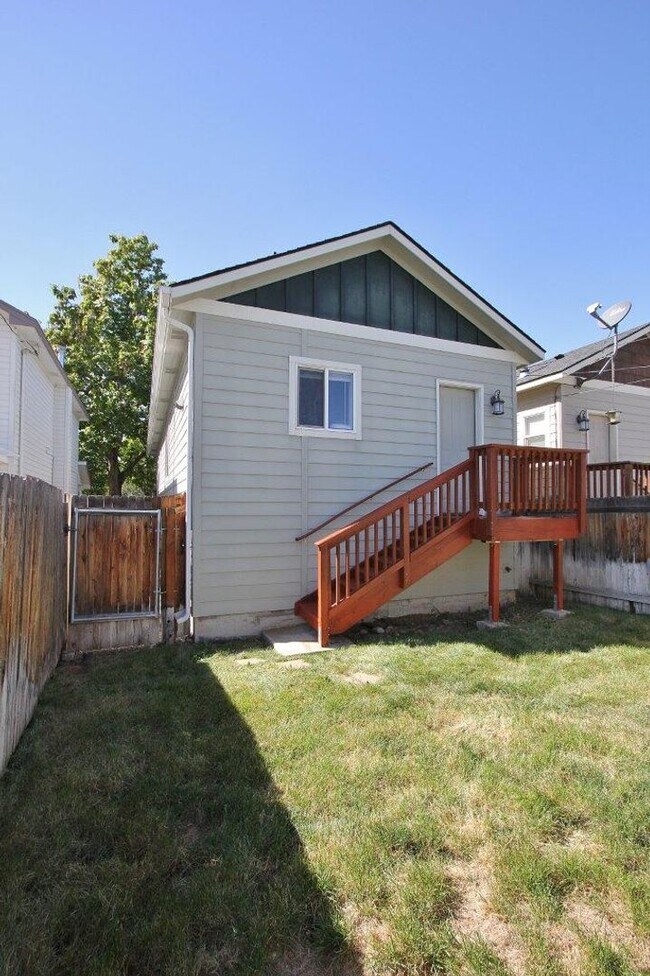 Building Photo - Craftsman Style Home on the Boise Bench