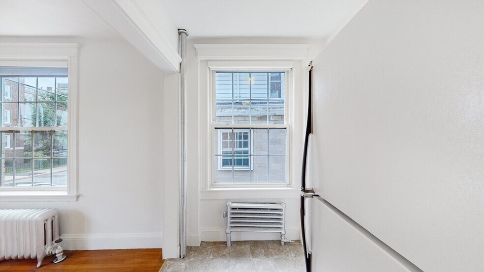 Building Photo - 127 Summer St